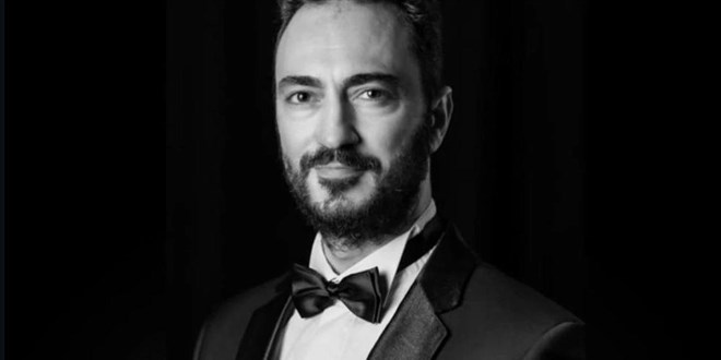 Sanat d�nyas�n�n ac� kayb�: Opera sanat��s� 5. kattan d��erek hayat�n� kaybetti