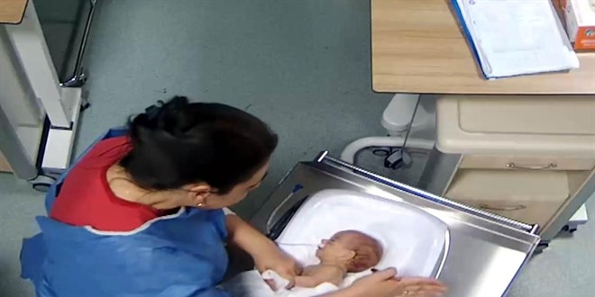 Bebe�e �iddet uygulayan hem�irenin ifadesi ortaya ��kt� - Son Dakika Haber