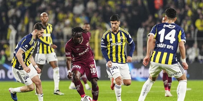 Fenerbah�e G�ztepe'ye tak�ld� - Son Dakika Haber