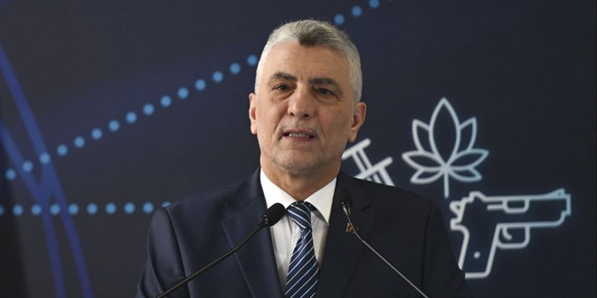 Bakan Bolat: G�mr�klerden 187 milyon yolcu ge�ti - Son Dakika Haber