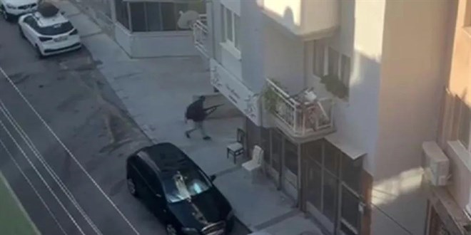 3 polisin �ehit oldu�u �zmir sald�r�s�nda ilk duru�ma 9 Nisan'da