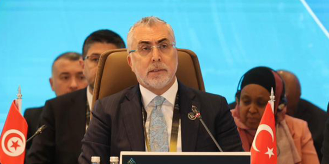 Bakan I��khan a��klad�: 3 y�lda 3 milyon gence i� kap�s�! - Son Dakika Haber