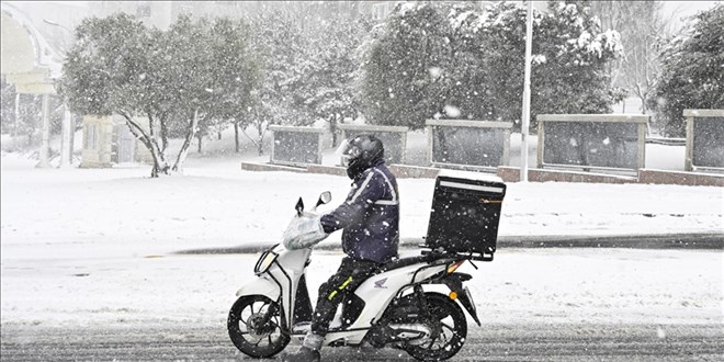 �anakkale'de motosiklet ve motokuryelerin trafi�e ��k��� yasakland� - Son Dakika Haber