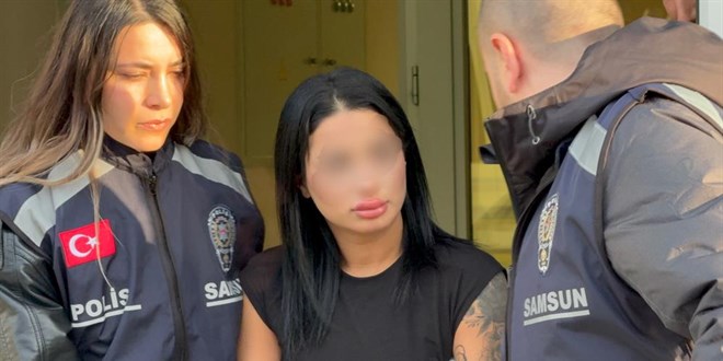 17 ya��ndaki k�z�n telefonunu gasp ettiler, paray� dudak dolgusuna harcad�lar