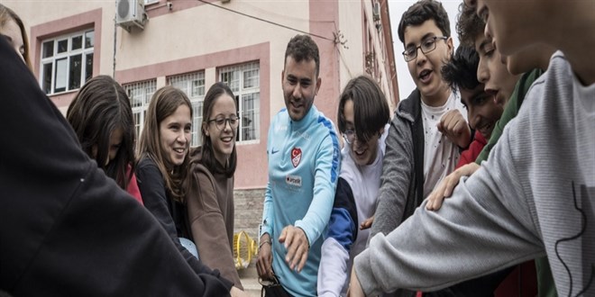 MEB'den milli sporculara beden e�itimi ��retmeni olma f�rsat�