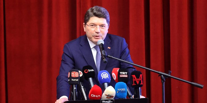 Bakan Tun�'tan sanal bahis ve kumar uyar�s�: Ortak sorumlulu�umuz