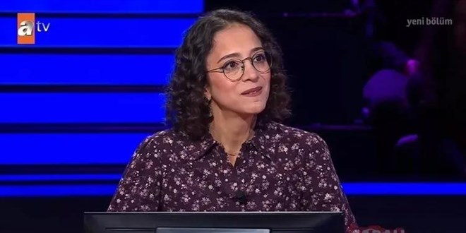 34 ya��nda ilk ayakkab�s�n� giyen Buket ��retmen'in mucizesi! - Son Dakika Haber