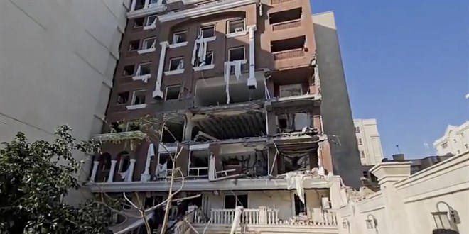 �ran'da 2 ayr� kentte meydana gelen patlamada 5 ki�i hayat�n� kaybetti