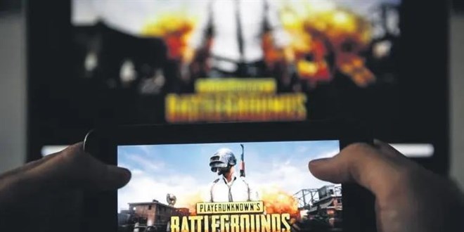 Oyunla ba�lad�, tehditle bitti: Gen� kad�na videolu �antaj! - Son Dakika Haber