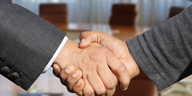 20 y�ll�k kom�uluk �at�da bozuldu, arabulucuda d�zeldi