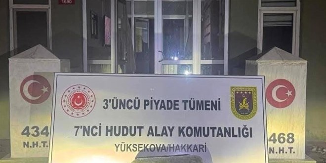 'S�n�r hatt�nda 5 kilo 842 gram uyu�turucu ele ge�irildi' - Son Dakika Haber