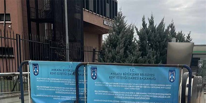 Ankara'da 2 y�ld�r tamir edilmeyen y�r�yen merdiven...