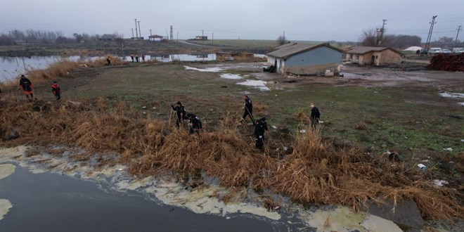 Diyarbak�r'da kaybolan kad�n dere yata��nda �l� bulundu - Son Dakika Haber