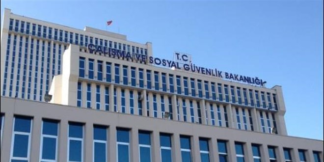 Bakanl�ktan sendikalara 'maddi menfaat' uyar�s�