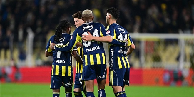 Fenerbah�e'nin UEFA kadrosu belli oldu