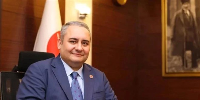 AK Parti'ye ge�ece�i iddia edilen ba�kandan payla��m