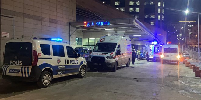 Siirt'te ta�l� sopal� kavga: 15 yaral�, 10 g�zalt�