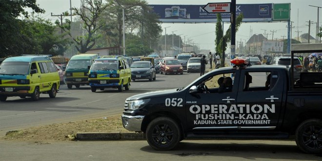 Nijerya'da trafik kazas�nda 30 ki�i hayat�n� kaybetti - Son Dakika Haber
