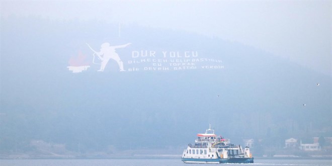 �anakkale Bo�az� transit gemi ge�i�lerine kapat�ld�