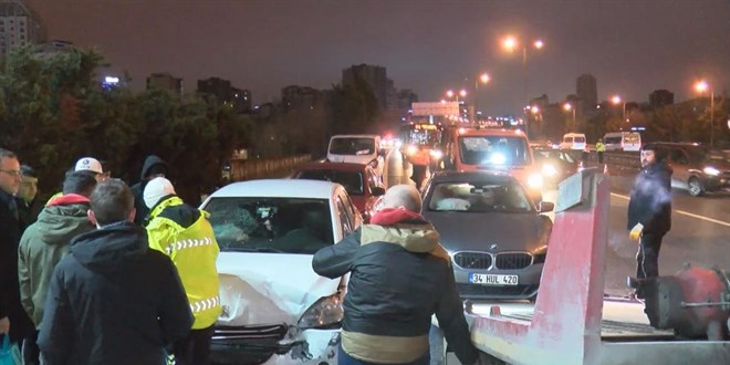 TEM Otoyolu'nda zincirleme kaza - Son Dakika Haber