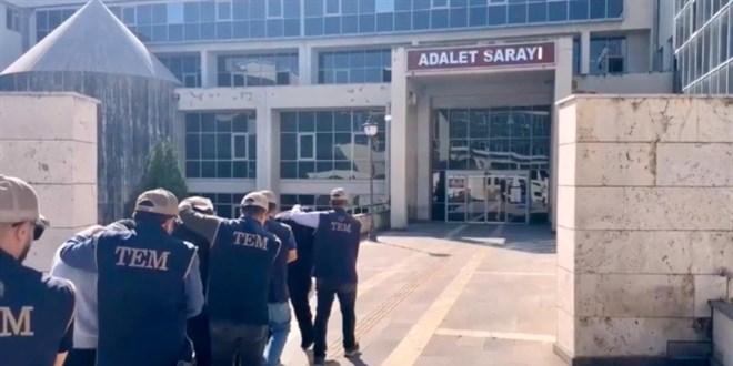 Ankara'da FET� operasyonu: 8 g�zalt�