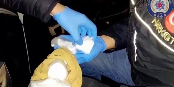 Hatay'da takside uyu�turucu ele ge�irildi, 4 ��pheli tutukland� - Son Dakika Haber