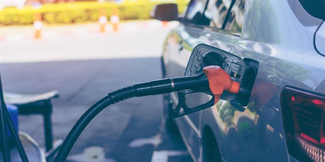 Benzine zam geldi, fiyatlar de�i�ti - Son Dakika Haber