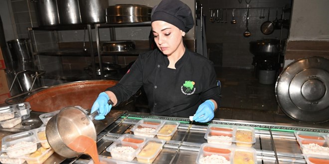 Mamak'ta 'G�n�l Sofralar�' Kuruluyor: 687 Haneye Her G�n S�cak Yemek!