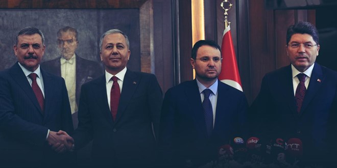 Kabine'de bayrak de�i�imi t�renleri yap�ld� - Son Dakika Haber