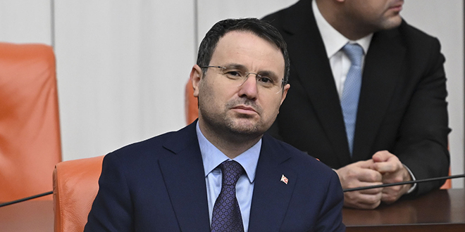 Bakan G�rlek'ten TBMM'deki yemin t�renine ili�kin a��klama