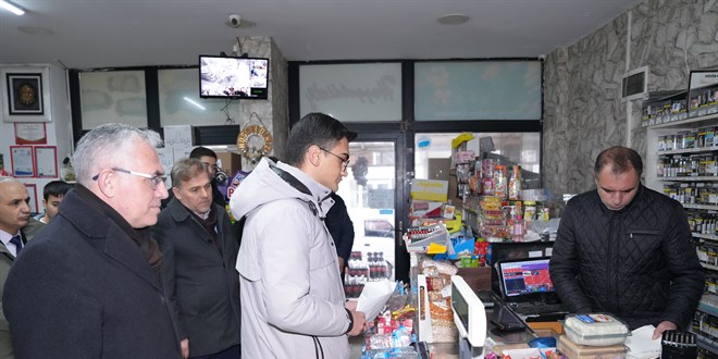 ��renciler ve ��retmenler bakkallar�n veresiye defterindeki bor�lar� �dedi - Son Dakika Haber