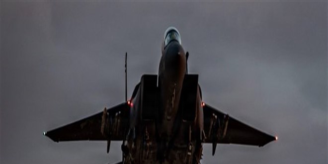 ABD, Suriye'de 30 DEA� hedefini vurdu - Son Dakika Haber