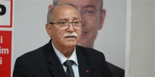 Kendisine ait arazideki zeytin a�a�lar�n� kesen CHP �l�e Ba�kan� istifa etti - Son Dakika Haber