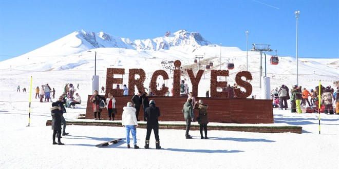 Erciyes Kayak Merkezi bu sezon 3 milyondan fazla ziyaret�iyi a��rlad� - Son Dakika Haber