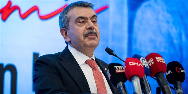 Bakan Tekin: Yapt���m�z �eylerin i�erisinde ayr��t�r�c� hi�bir �ey yok - Son Dakika Haber