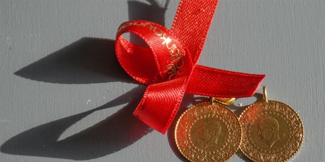 Alt�n�n kilogram fiyat� 7 milyon 330 bin liraya y�kseldi - Son Dakika Haber