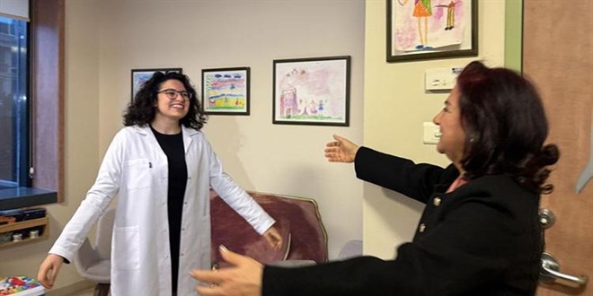 Kanseri Yendi, �ocuk Hekimi Oldu: Merve Ko� Hastalar�na Umut Veriyor - Son Dakika Haber