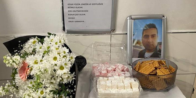 43 ya��ndaki t�bbi sekreter, kalbine yenik d��t�