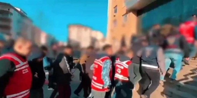 �ocuklara y�nelik m�stehcen i�erik operasyonu: 9 tutuklama