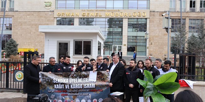 Devlet Memurlar� Konfederasyonu'ndan E-Devlet �a�r�s�: 1 Milyarl�k �sraf �ddias� - Son Dakika Haber