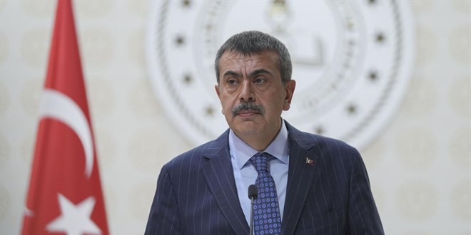 Bakan Tekin: Bildiriyi imzalayan 168 imzac� hakk�nda yarg� s�recini ba�lataca��m