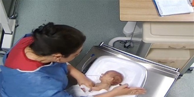 5 g�nl�k bebe�e �iddet uygulayan hem�ire: Bende anneyim, pi�man�m! - Son Dakika Haber