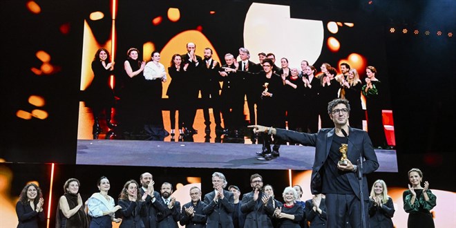 Berlin Film Festivali'nde iki T�rk �d�l ald� - Son Dakika Haber