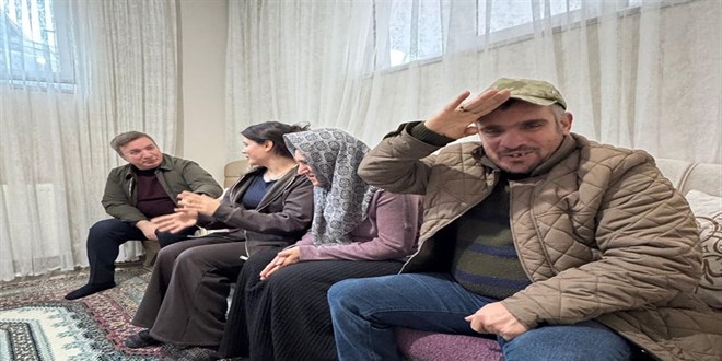 Fedakarl���n ad� �ilem: �zel karde�lerine hem anne hem baba oldu