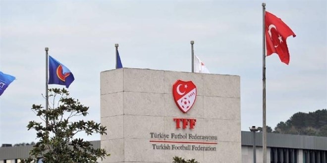 TFF'den tek c�mlelik a��klama: Futbol ayak oyunu de�il, bir spordur - Son Dakika Haber