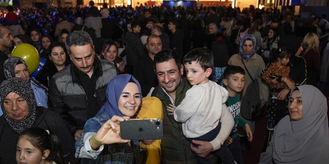 Bakan G�kta�: K�lliye'de ramazan�n tad� bir ba�ka