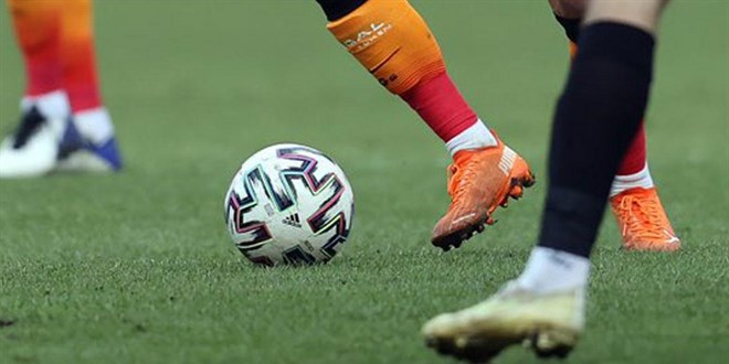 Futbolda �ike ve bahis operasyonu: 11 tutuklama talebi