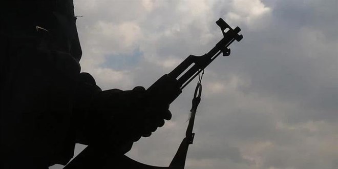 Suriye'de ter�r �rg�t� DEA�'tan sald�r�!