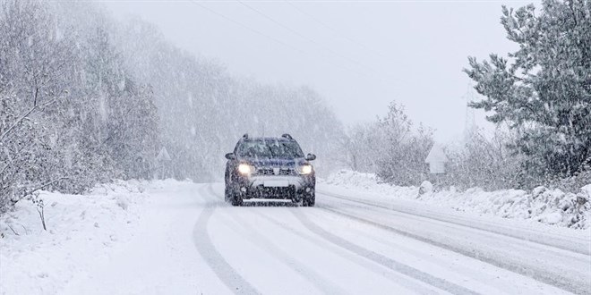 Orta ve Do�u Karadeniz i�in sa�anak ve kar uyar�s�