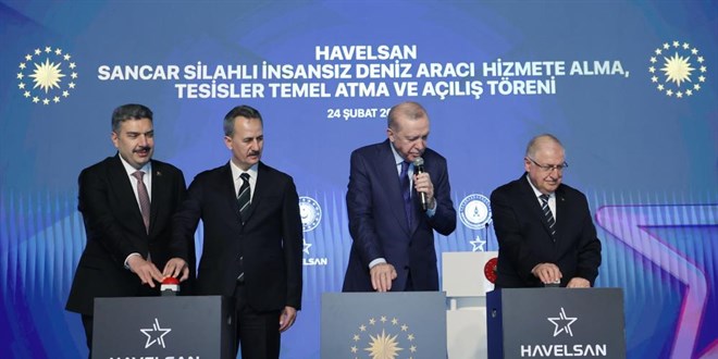 SANCAR S�DA sulara indi, Avrupa'n�n en b�y�k hangar� i�in temel at�ld�